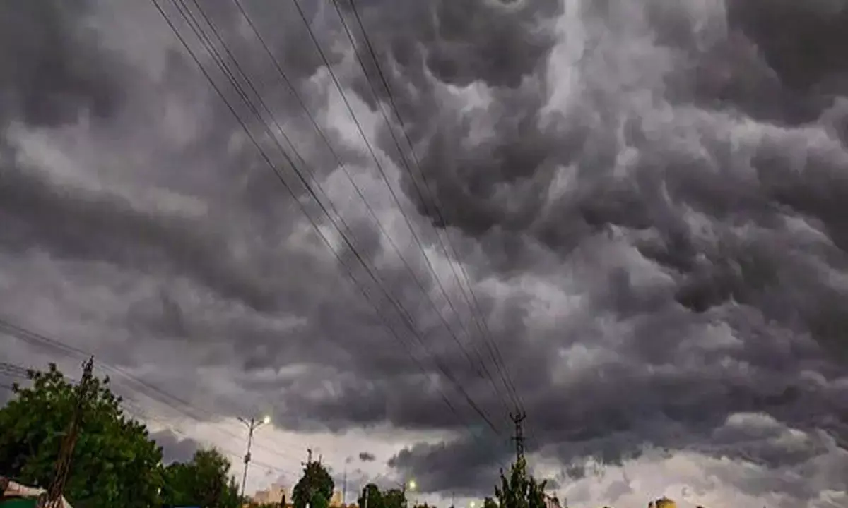 50 किमी/घंटा की रफ्तार से चलेंगी हवाएं, तापमान में गिरावट, सिरसा अभी भी गर्म