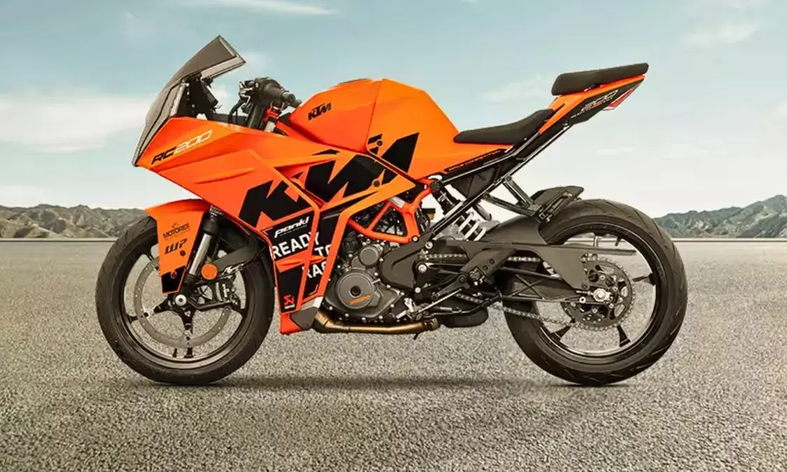 नए फीचर्स और अपडेट्स के साथ 2025 केटीएम आरसी 200 लॉन्च, जानें प्राइस?