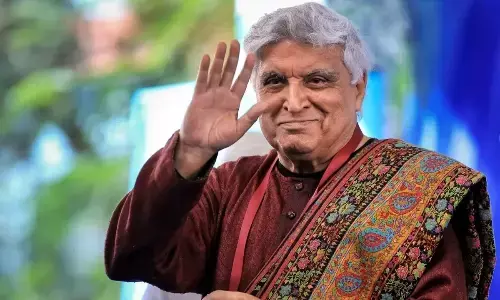 बोले-मैं और शबाना सड़कों पर सोते हैं, पाकिस्तान को भी दिखाया आइना