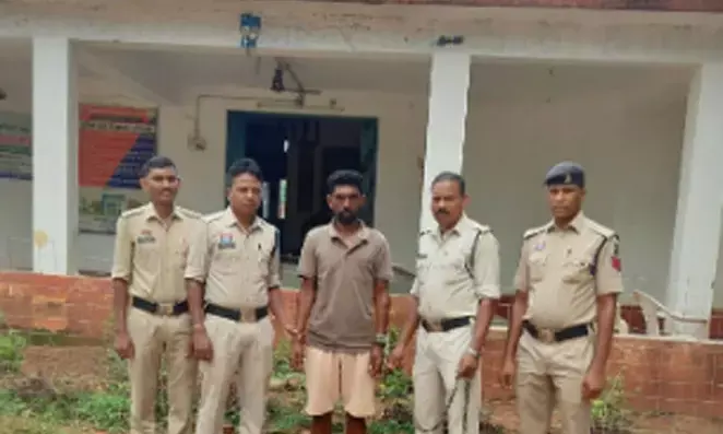 अपने साथ अकेले घर से बाहर ले गया महिला को, रास्ते में धमकाकर लूटी अस्मत