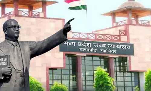 ग्वालियर हाईकोर्ट में डॉ. अंबेडकर की प्रतिमा पर मचा बवाल, दो गुट आए आमने-सामने