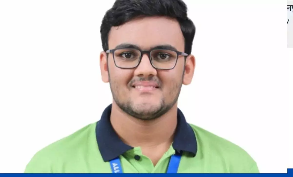कौन हैं रजित गुप्ता? जेईई एडवांस में किया टॉप; जानिए सफलता की कहानी कौन हैं रजित गुप्ता? जेईई एडवांस में किया टॉप; जानिए सफलता की कहानी