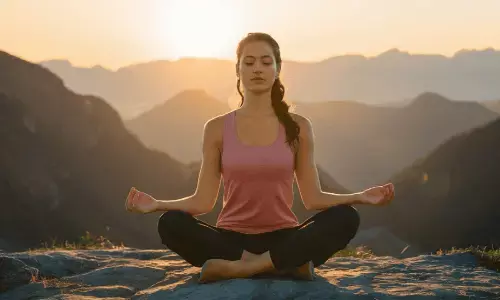 इन 5 बीमारियों को मेडिटेशन कर सकता है दूर, ऐसे बनाएं रूटीन का हिस्सा