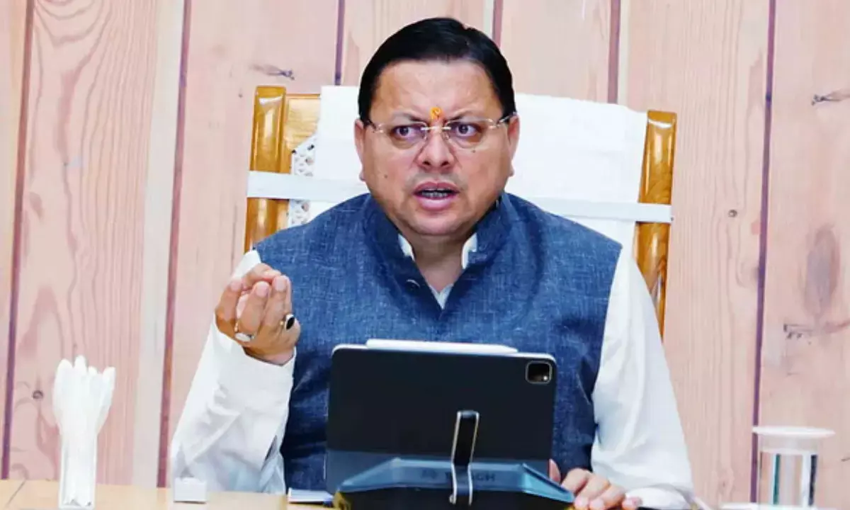 दो IAS समेत 12 अधिकारी सस्पेंड, धामी सरकार की अब तक की सबसे बड़ी कार्रवाई दो IAS समेत 12 अधिकारी सस्पेंड, धामी सरकार की अब तक की सबसे बड़ी कार्रवाई