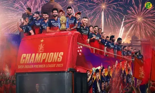 बेंगलुरु में जीत के जश्न में भगदड़, 11 की मौत, CM सिद्धारमैया ने दिए मजिस्ट्रेट जांच के आदेश, मृतकों को 10-10 लाख का मुआवजा बेंगलुरु में जीत के जश्न में भगदड़, 11 की मौत, CM सिद्धारमैया ने दिए मजिस्ट्रेट जांच के आदेश, मृतकों को 10-10 लाख का मुआवजा