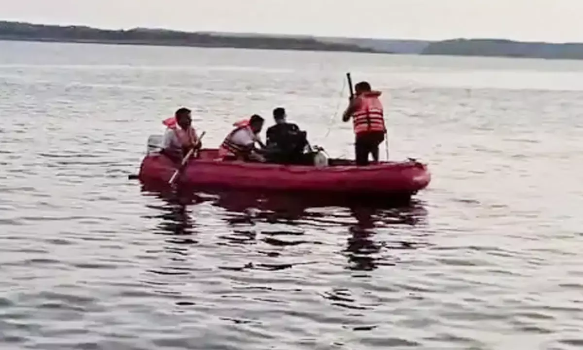 Dhamtari Debt-ridden youth plots death missing Gangrel Dam, found Delhi