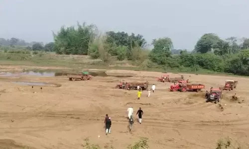 Illegal sand mining has again intensified in Mand river