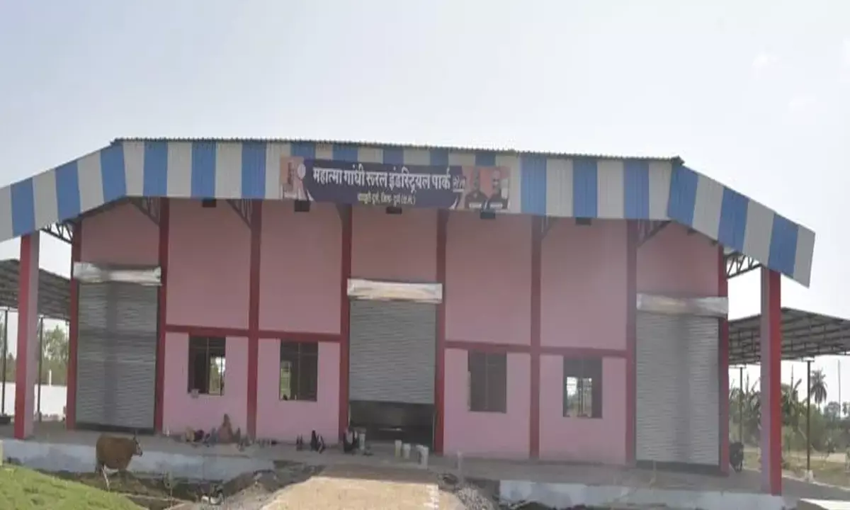 इंडस्ट्रियल पार्क ठप : कबाड़ में तब्दील हो रहा  करोड़ों का रीपा प्रोजेक्ट