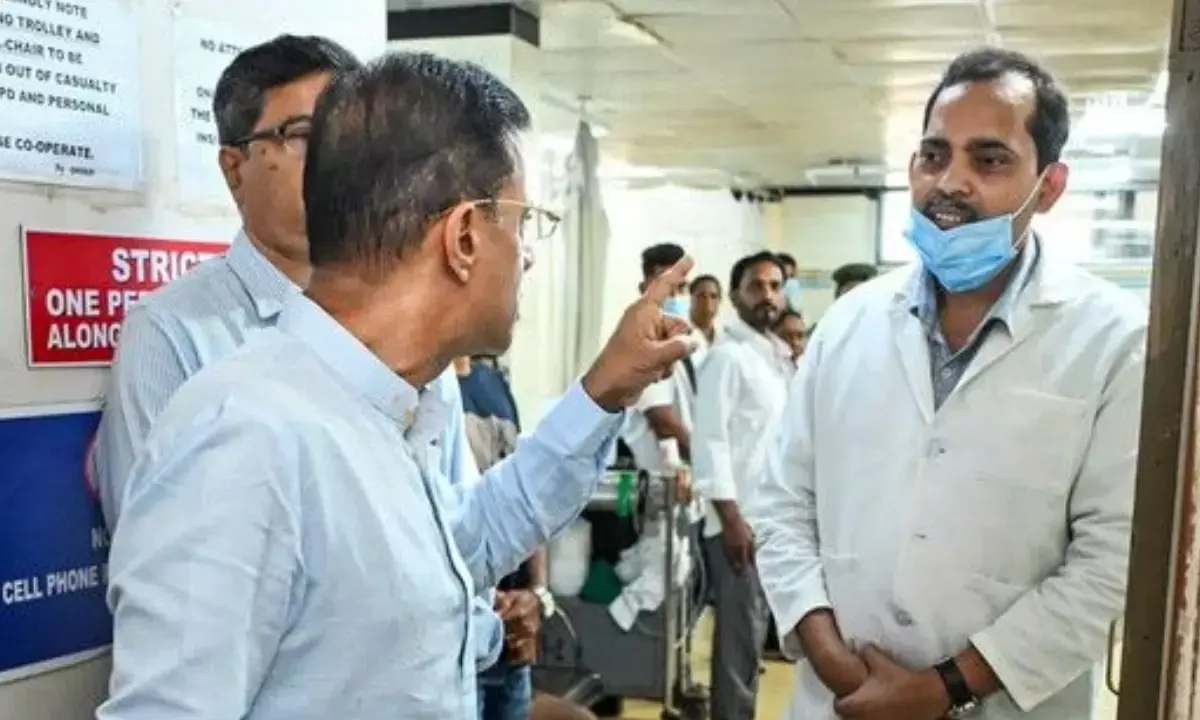 स्वास्थ्य मंत्री की माफी अस्वीकार, डॉक्टर ने कहा- मुझे अपमानित किया गया, सार्वजनिक रूप से माफी मांगे