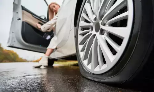 स्मार्ट ड्राइविंग का अहम फीचर, कैसे काम करता है 360 डिग्री कैमरा? जानें सबकुछ