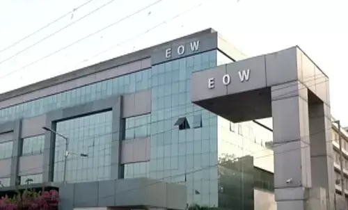 EOW ने आरआई जगदीश पटेल को 4 हजार की रिश्वत लेते रंगेहाथ पकड़ा