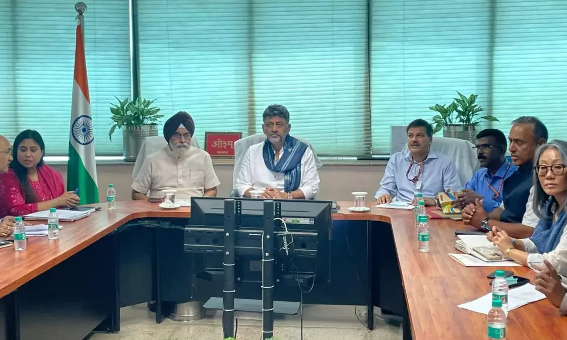 MCD Mayor Raja ikbal Singh and karnataka Deputy CM shiv kumar