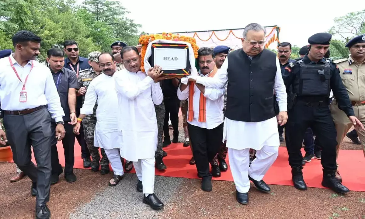 Raipur Mana camp Tribute Martyr Akash Rao Girpunje last rites Mahadev Ghat Raipur Mana camp Tribute Martyr Akash Rao Girpunje last rites Mahadev Ghat
