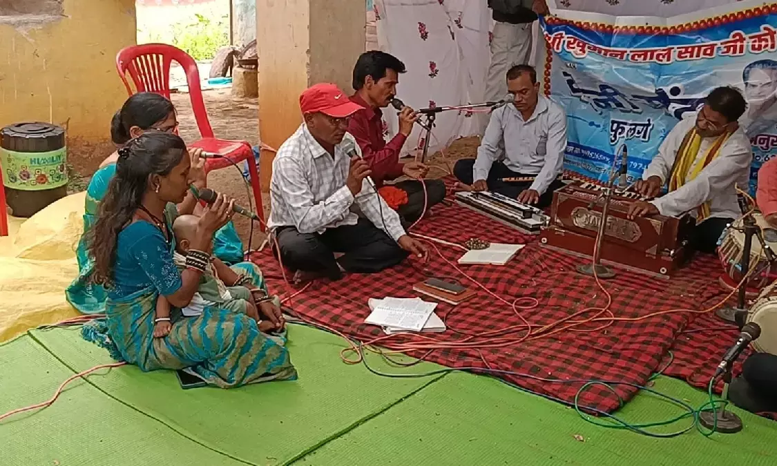 Artists performing classic songs