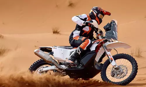 केटीएम पेश की नई Rally Replica मोटरसाइकिल, ऑफ-रोडिंग के लिए परफेक्ट च्वाइस