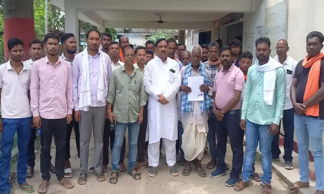 Fake registration of land and house through forged documents