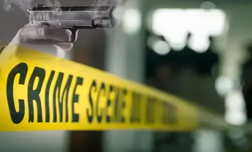 लाइसेंसी बंदूक से 3 मकानों पर चलाईं गोलियां, पुलिस ने लिव इन कपल्स पर जताया शक