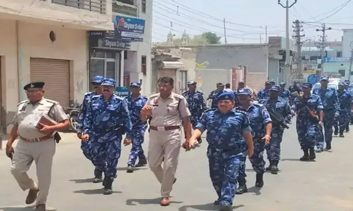 सिरसा पुलिस और RAF का संयुक्त पैदल मार्च, अफवाहों पर लगेगी लगाम