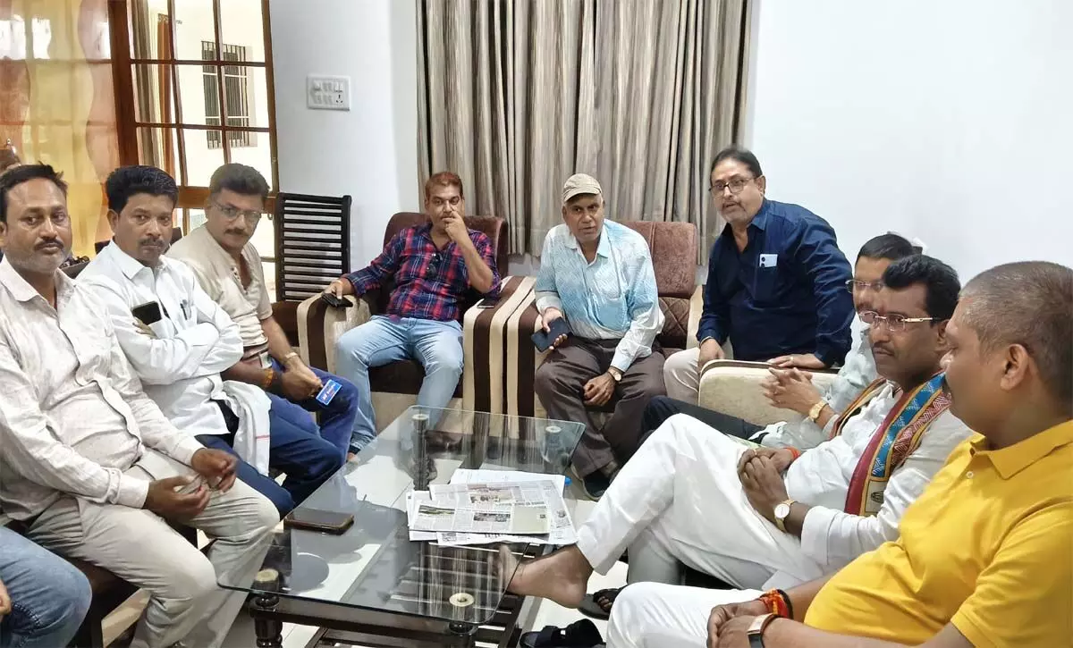 Rajim MLA Rohit Sharma journalists Rajim MLA Rohit Sharma journalists