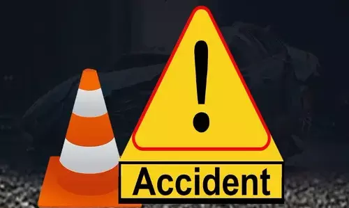 फरीदाबाद में दिल्ली-मुंबई एक्सप्रेसवे पर ट्रक ने बाइक को मारी टक्कर, दो लोगों की मौत