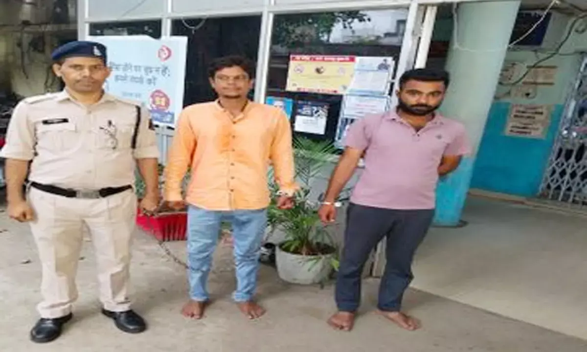 फाइनेंस कंपनी की आड़ में सूदखोरी का धंधा : तोमर ब्रदर्स का एक और कारनामा उजागर, वसूली भाई समेत दो गिरफ्तार