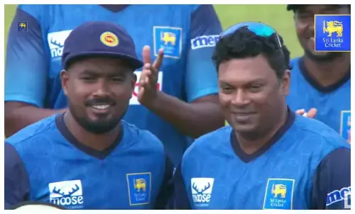 Who is tharindu rathnayake