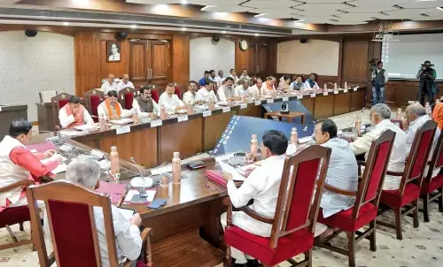 5 लाख कर्मचारियों की पदोन्नति का रास्ता साफ; कैबिनेट बैठक में कई प्रस्तावों को मंजूरी