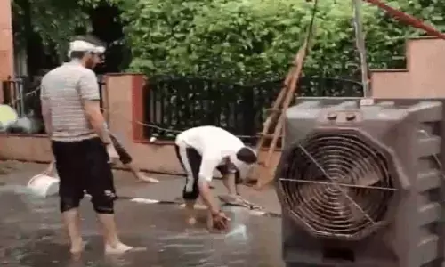 बिजली गिरने से झज्जर में घर तबाह, करंट लगने से हिसार में युवक की मौत, कई जिलों में झमाझम बारिश बिजली गिरने से झज्जर में घर तबाह, करंट लगने से हिसार में युवक की मौत, कई जिलों में झमाझम बारिश