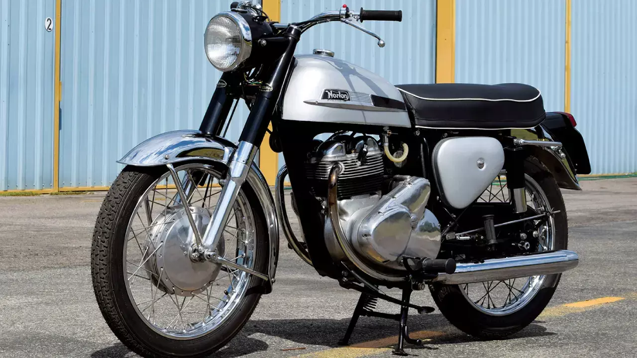 भारतीय बाजार के लिए इस नई मोटरसाइकिल का हुआ ट्रेडमार्क, जानिए कितनी खास होगी यूके की बाइक भारतीय बाजार के लिए इस नई मोटरसाइकिल का हुआ ट्रेडमार्क, जानिए कितनी खास होगी यूके की बाइक