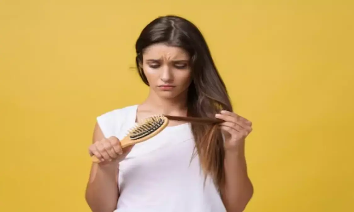 Hair Care Tips: झड़ते बाल तुरंत रुक जाएंगे, इन घरेलू नुस्खों को आजमा कर देखें