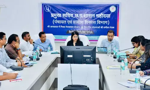 Sukma Chief Secretary meeting Niyad Nellnar scheme rural development works Reviewed