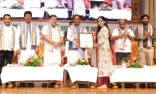 Bharatnatyam dancer Aadya Pandey honored CM Vishnu deo Sai
