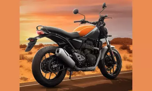 ट्रायम्फ स्पीड T4 में जुड़ा नया कलर ऑप्शन, अब ग्राहकों को मिलेंगे 5 आकर्षक विकल्प