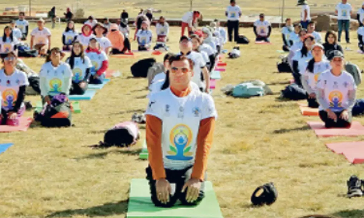 अंतर्राष्ट्रीय योग दिवस :  170 से ज्यादा देशों में योग, 45 मुस्लिम देशों ने भी अपनाया, ऊं का उच्चारण भी