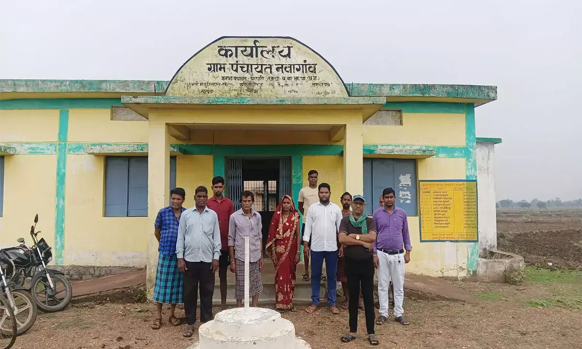 Balodabazar Arbitrariness of officers Panchayat Department Secretary Sarpanch wandering for rights Balodabazar Arbitrariness of officers Panchayat Department Secretary Sarpanch wandering for rights