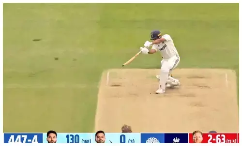 8 साल बाद की वापसी..8 मिनट भी नहीं टिके, करुण नायर का खाता तक नहीं खुला, सुदर्शन वाला हुआ हाल 8 साल बाद की वापसी..8 मिनट भी नहीं टिके, करुण नायर का खाता तक नहीं खुला, सुदर्शन वाला हुआ हाल