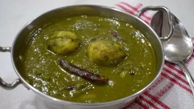 how to make gravy aloo palak sabji recipe how to make gravy aloo palak sabji recipe