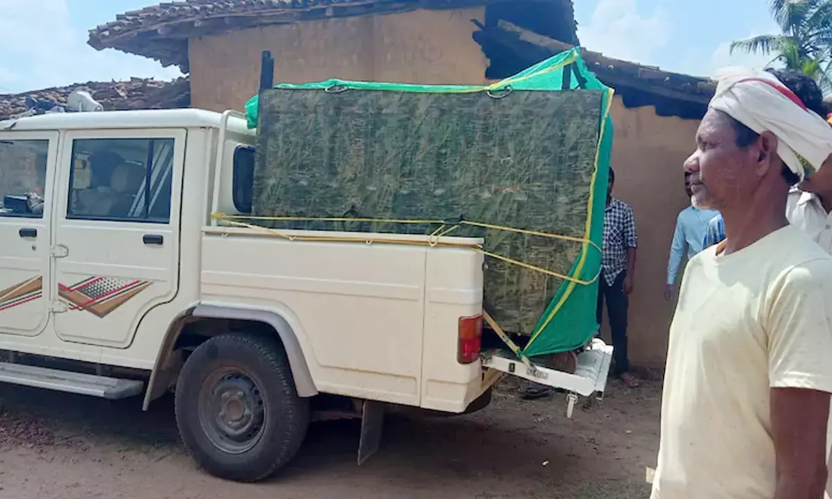 दुधावा में तेंदुआ का आतंक : सातवीं बार इलाके में घुसा, एक व्यक्ति पर हमला, आठ घंटे में पकड़ाया