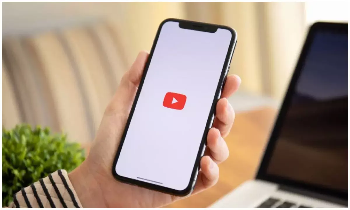 why google asked to delete youtube on iphone