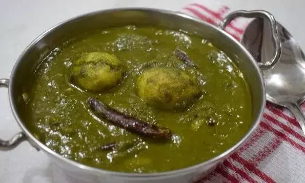 how to make gravy aloo palak sabji recipe