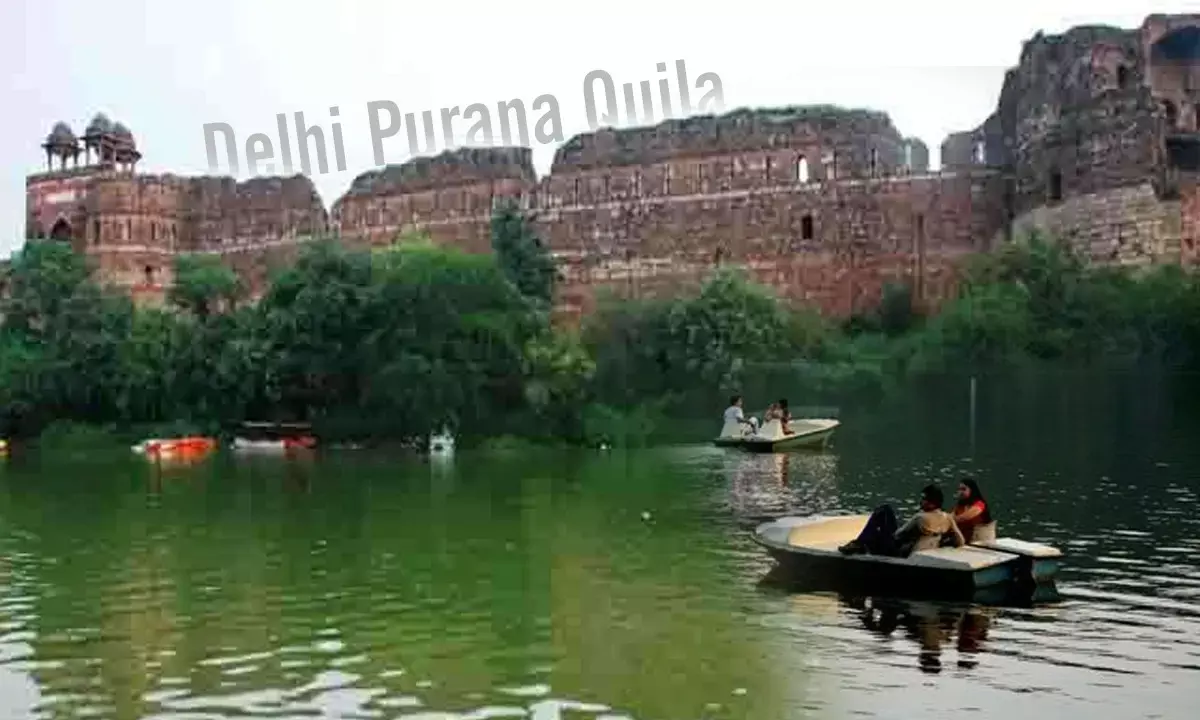 Boating In Delhi Purana Quila