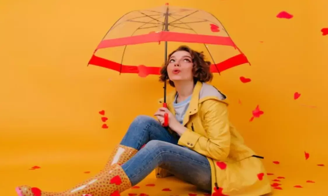 Monsoon Outfit Ideas: ऑफिस जाने के लिए मॉनसून में क्या पहनें? ट्राईं करें ये ऑफटफिट्स