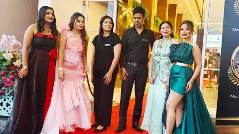 Ramp Walk Bollywood Actress Amrita Prakash