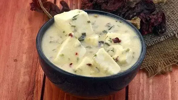 White Gravy Mughlai Paneer: खास मौकों के लिए बनाएं सफेद ग्रेवी वाला मुगलई  पनीर, जो खाएगा पूछेगा रेसिपी | how to make white gravy mughlai paneer  recipe good for special occasions |