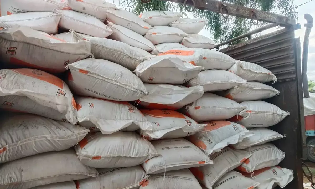 Fertilizer sent to cooperative society
