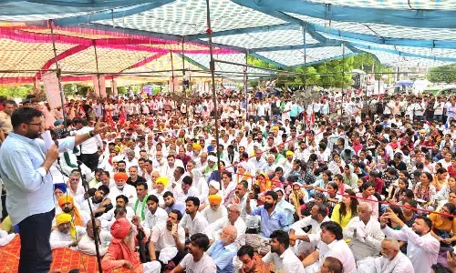 हकृवि हिसार के वीसी को नहीं हटाया तो 27 जून को यूनिवर्सिटी के सभी गेट कर देंगे बंद हकृवि हिसार के वीसी को नहीं हटाया तो 27 जून को यूनिवर्सिटी के सभी गेट कर देंगे बंद