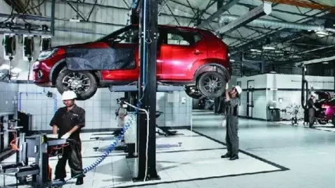 कार बेचने वाली कंपनी सर्विस में भी बनी चैंपियन, महीने भर में 24.5 लाख कारों की कर दी सर्विस