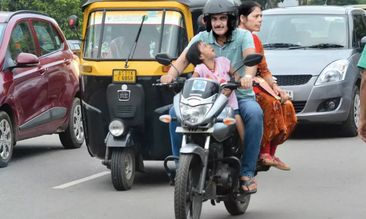 नितिन गडकरी ने खत्म किया टू-व्हीलर पर टैक्स वाली खबरे से सस्पेंस, मीडिया में हो रही थी वायरल