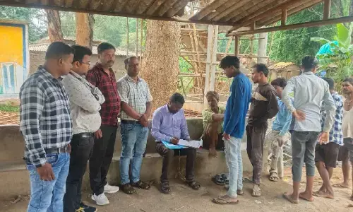 Labor department officials conducting an investigation