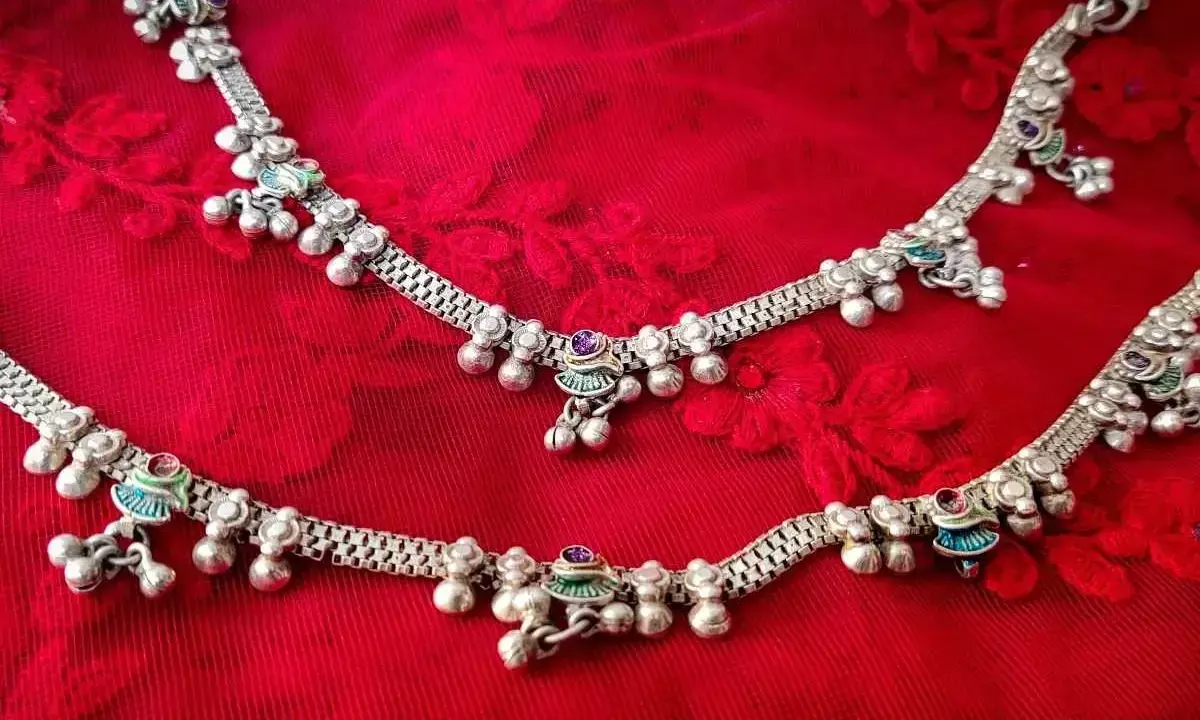 payal cleaning tips Silver anklets